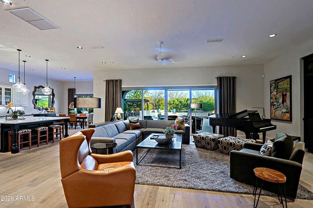 24437 N 72ND Way, Scottsdale, AZ 85255