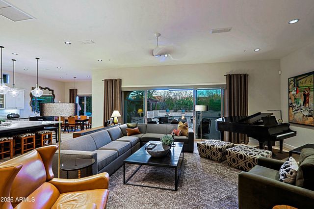 24437 N 72ND Way, Scottsdale, AZ 85255