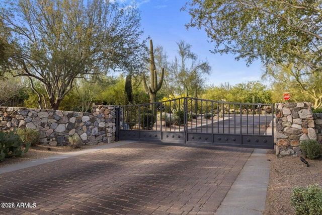 24437 N 72ND Way, Scottsdale, AZ 85255