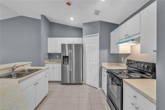 1245 SE 6th ST, Cape Coral, FL 33990