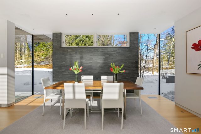 58 Lambert Road, New Canaan, CT 06840