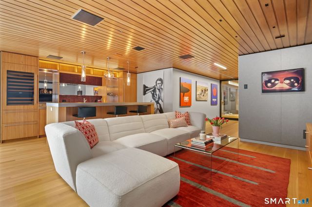 58 Lambert Road, New Canaan, CT 06840