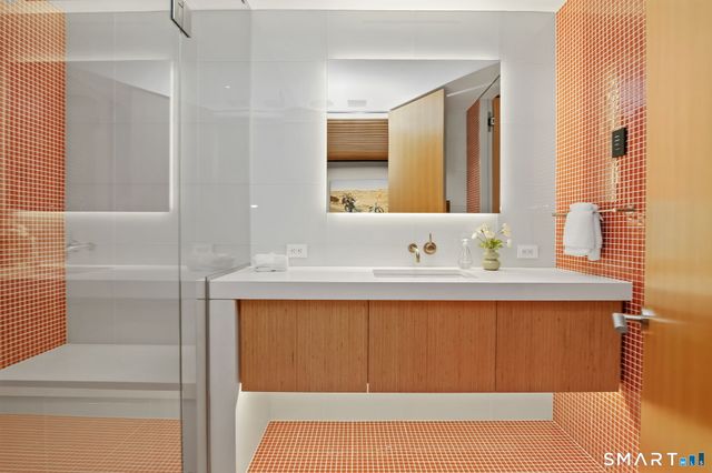 58 Lambert Road, New Canaan, CT 06840