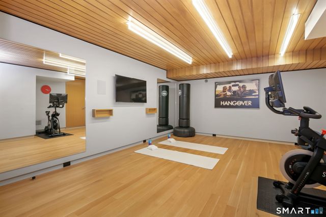 58 Lambert Road, New Canaan, CT 06840