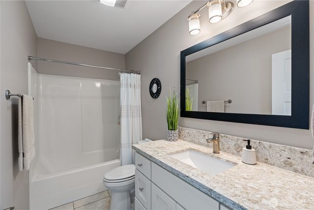 417 Riviera Street SW, Ocean Shores, WA 98569