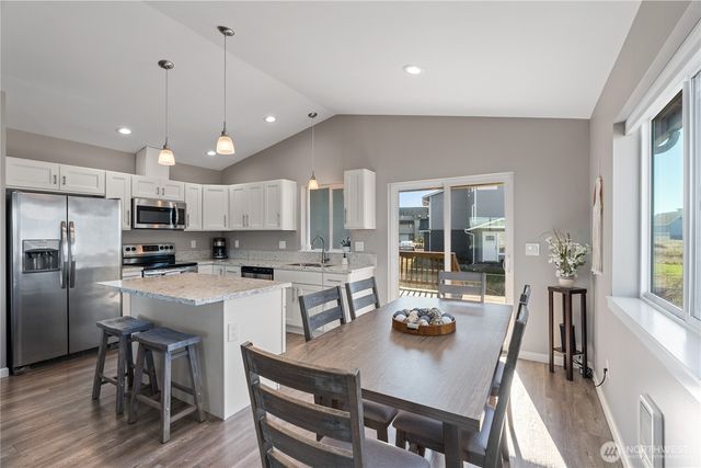 417 Riviera Street SW, Ocean Shores, WA 98569