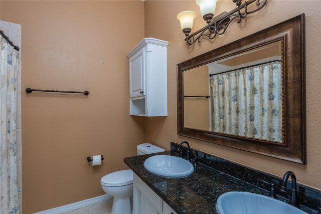 7613 Woodhaven Drive, North Richland Hills, TX 76182