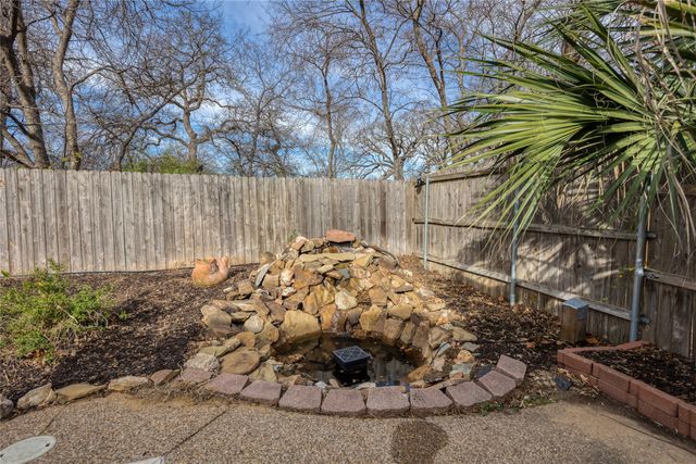 7613 Woodhaven Drive, North Richland Hills, TX 76182