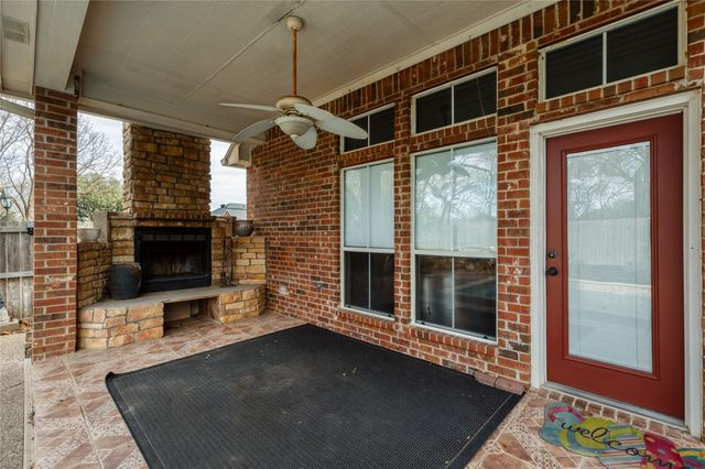 7613 Woodhaven Drive, North Richland Hills, TX 76182