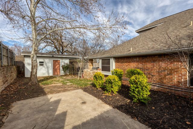7613 Woodhaven Drive, North Richland Hills, TX 76182