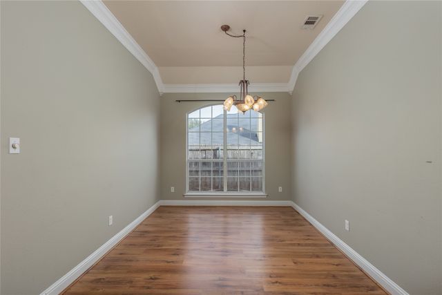 7613 Woodhaven Drive, North Richland Hills, TX 76182