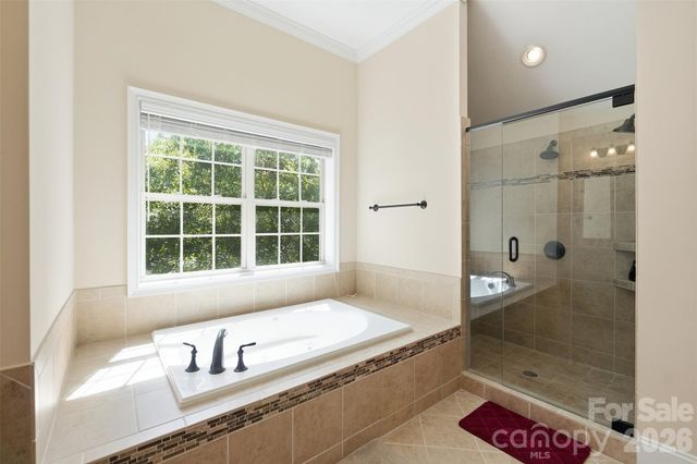 5828 Copperleaf Commons Court, Charlotte, NC 28277
