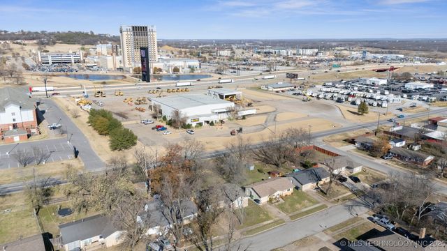 18551 E Admiral Boulevard S, Tulsa, OK 74015