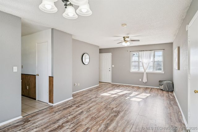 18551 E Admiral Boulevard S, Tulsa, OK 74015