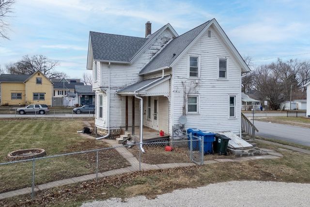 1935 N STURDEVANT Street, Davenport, IA 52804