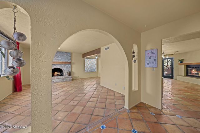 8802 E Buckboard Road, Tucson, AZ 85749