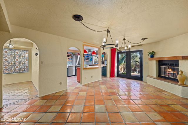 8802 E Buckboard Road, Tucson, AZ 85749