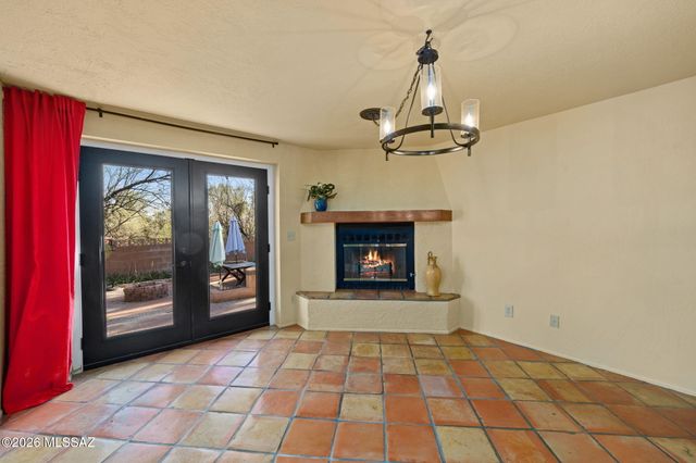 8802 E Buckboard Road, Tucson, AZ 85749