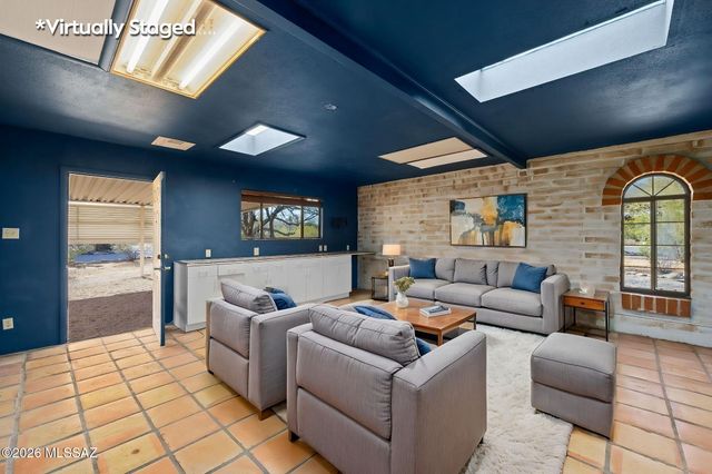 8802 E Buckboard Road, Tucson, AZ 85749