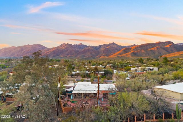 8802 E Buckboard Road, Tucson, AZ 85749