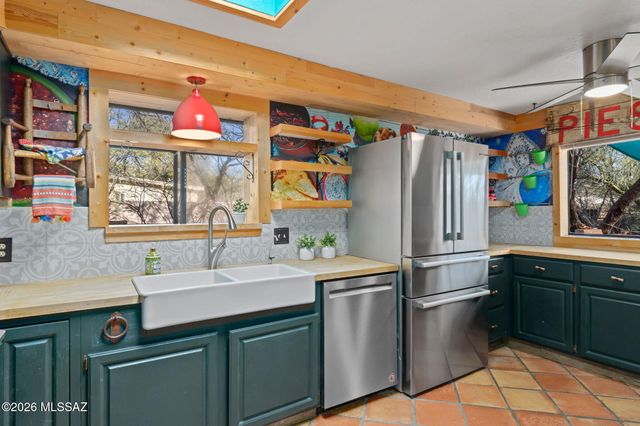 8802 E Buckboard Road, Tucson, AZ 85749