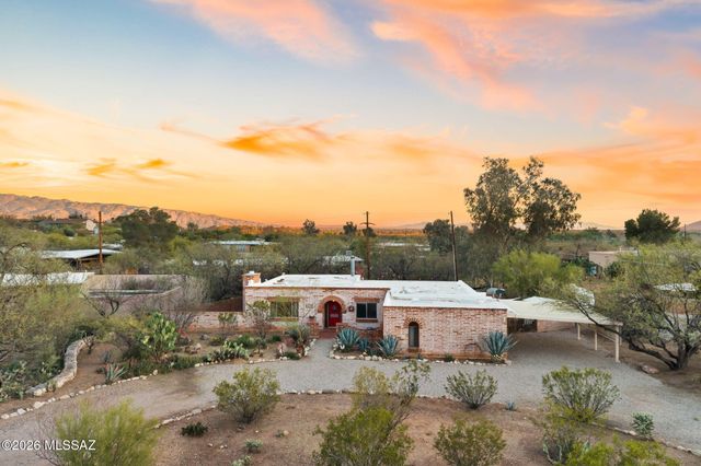 8802 E Buckboard Road, Tucson, AZ 85749