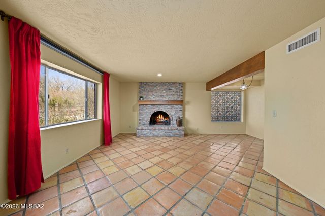 8802 E Buckboard Road, Tucson, AZ 85749