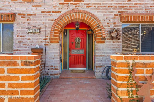 8802 E Buckboard Road, Tucson, AZ 85749