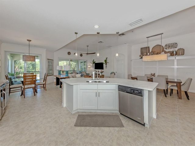 142 BELLA VISTA TERRACE 13C, Nokomis, FL 34275