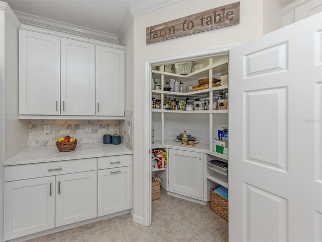 142 BELLA VISTA TERRACE 13C, Nokomis, FL 34275