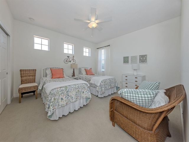 142 BELLA VISTA TERRACE 13C, Nokomis, FL 34275