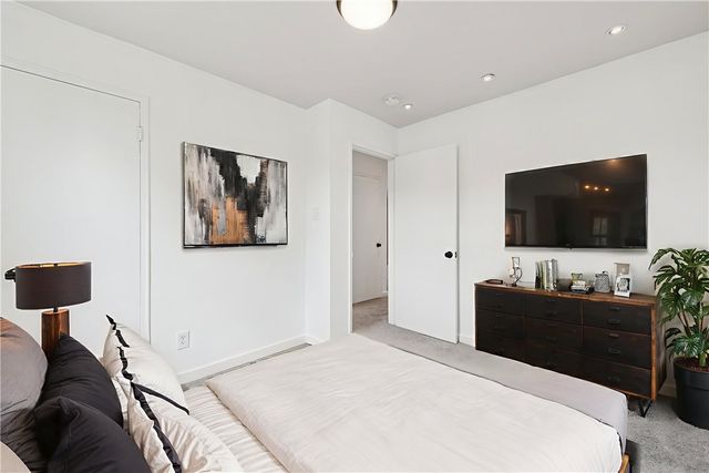 3302 Crestview Dr, N Versailles, PA 15137