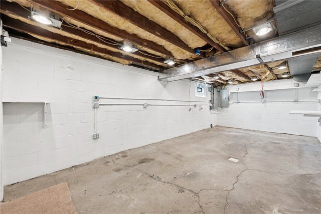 3302 Crestview Dr, N Versailles, PA 15137