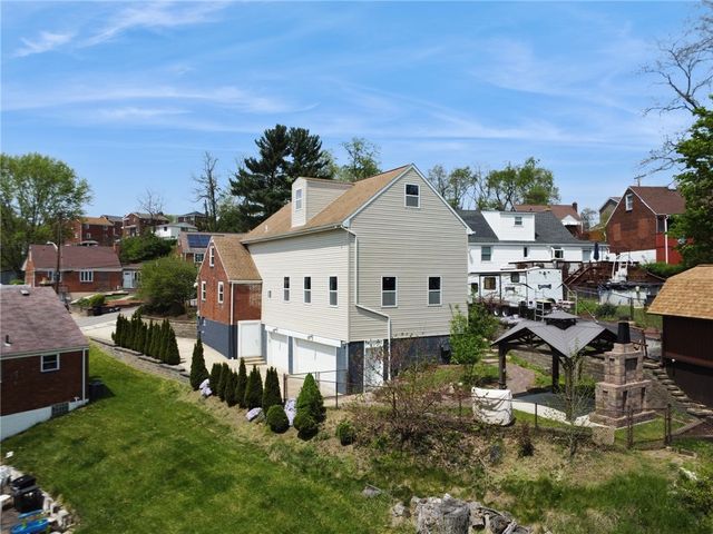 3302 Crestview Dr, N Versailles, PA 15137