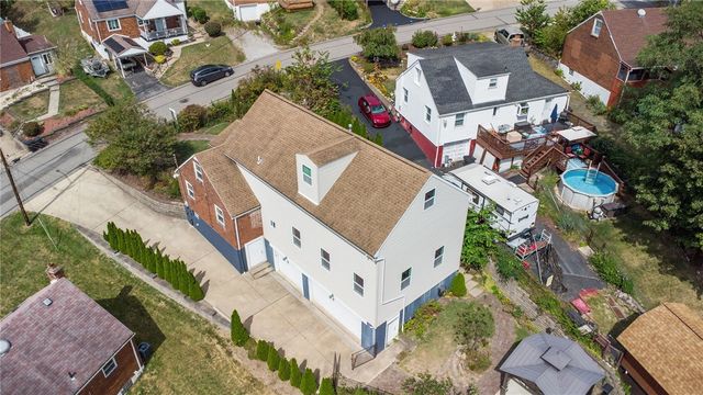 3302 Crestview Dr, N Versailles, PA 15137