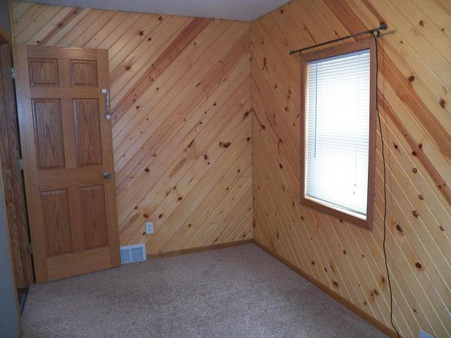 3606 Division STREET, Manitowoc, WI 54220