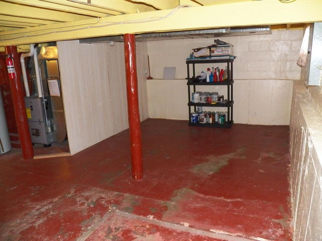 3606 Division STREET, Manitowoc, WI 54220