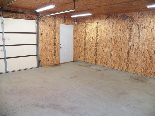 3606 Division STREET, Manitowoc, WI 54220