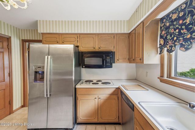 1719 Sutherland Dr, Louisville, KY 40205