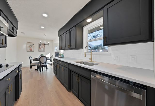 4209 Shipley Court, Benbrook, TX 76116