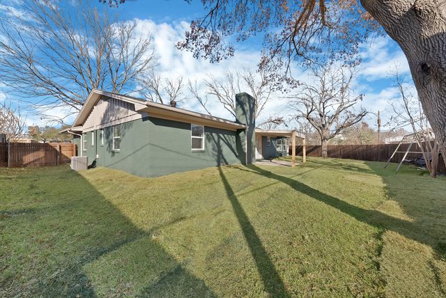 4209 Shipley Court, Benbrook, TX 76116