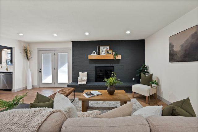 4209 Shipley Court, Benbrook, TX 76116