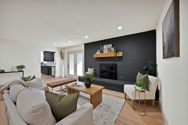 4209 Shipley Court, Benbrook, TX 76116