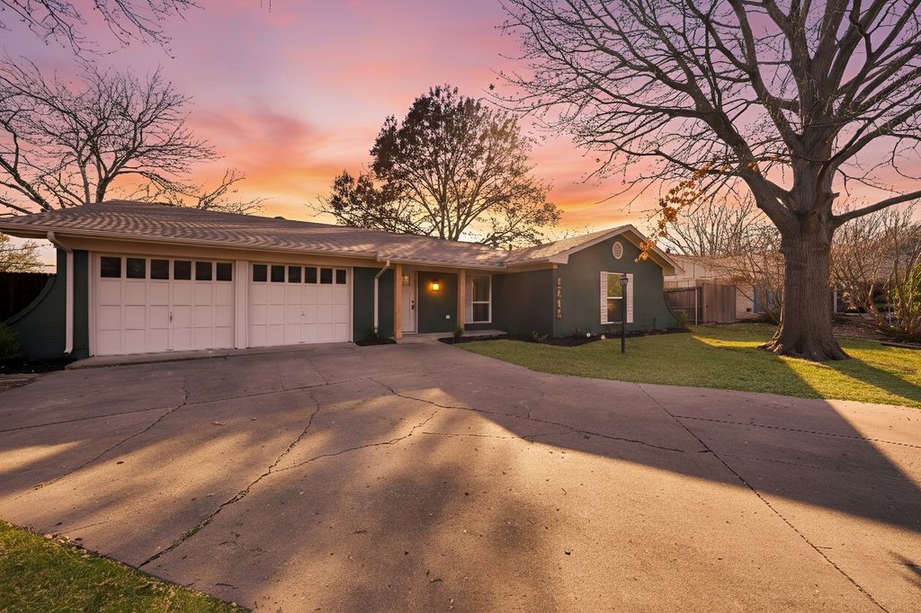 4209 Shipley Court, Benbrook, TX 76116