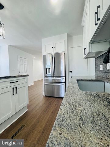 485 ROBBINS ST, Philadelphia, PA 19111