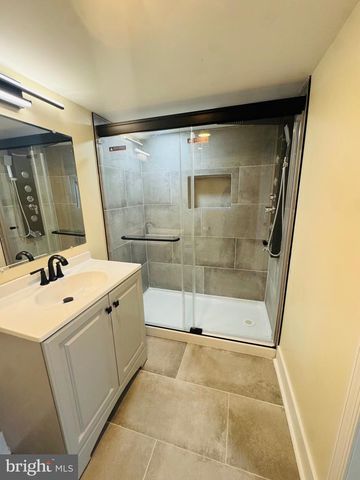 485 ROBBINS ST, Philadelphia, PA 19111