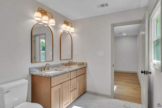 1108 Kenwood Drive, Perry, GA 31069