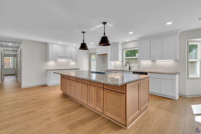 1108 Kenwood Drive, Perry, GA 31069