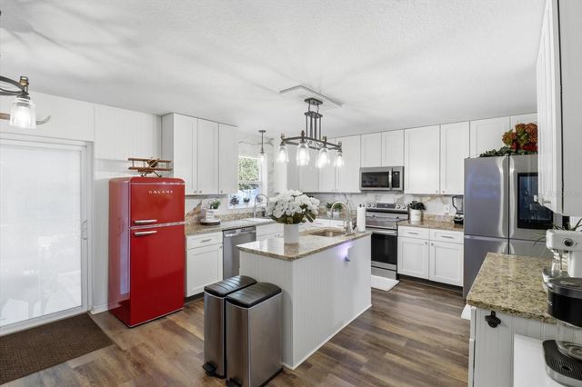 7185 N FARMINGTON TERRACE, Citrus Springs, FL 34434