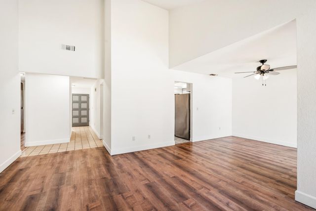 95 Saginaw Cir, Sacramento, CA 95833